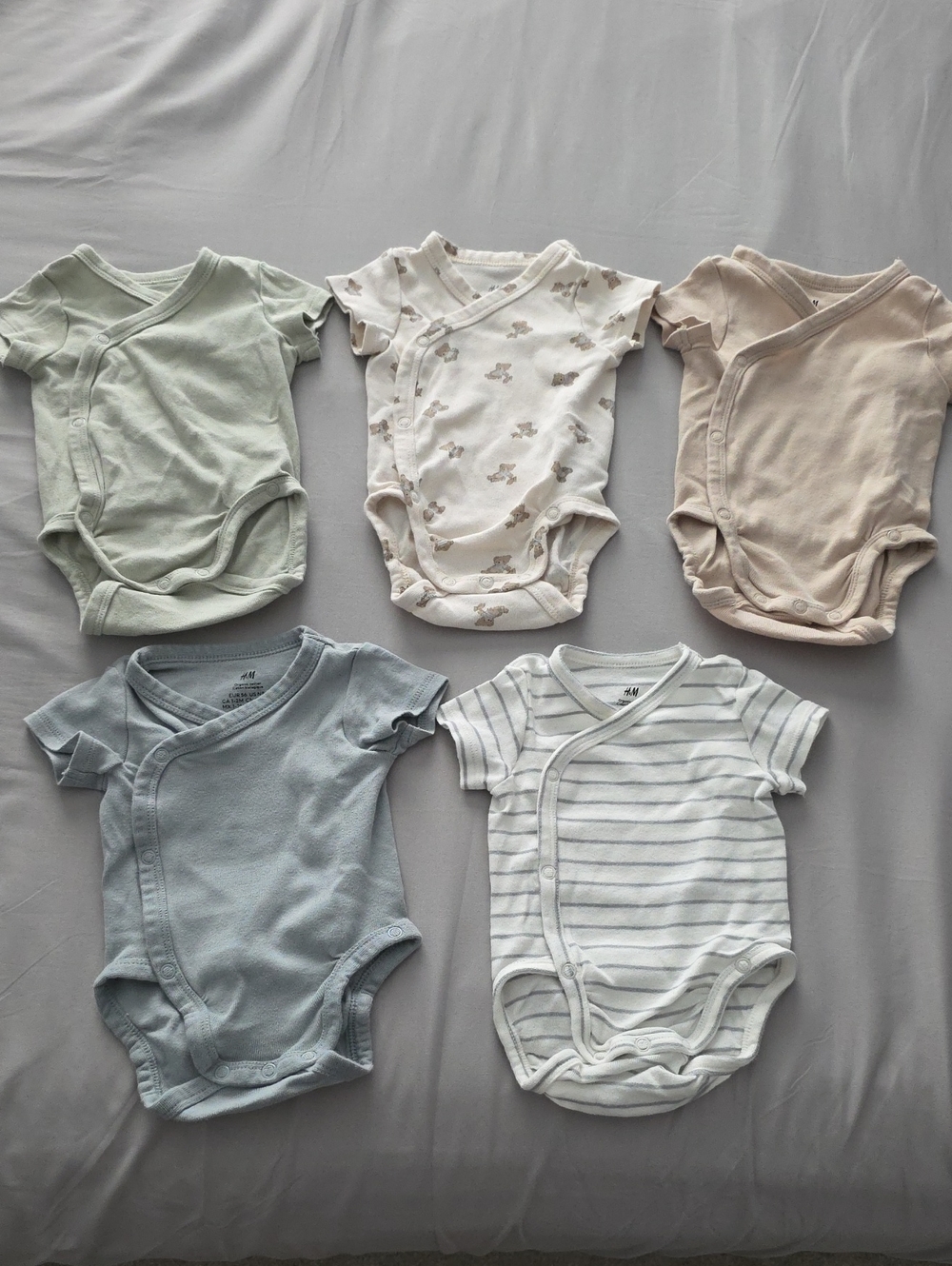 H&M Baby Bodysuit 5 Pack Set Newborn Size
